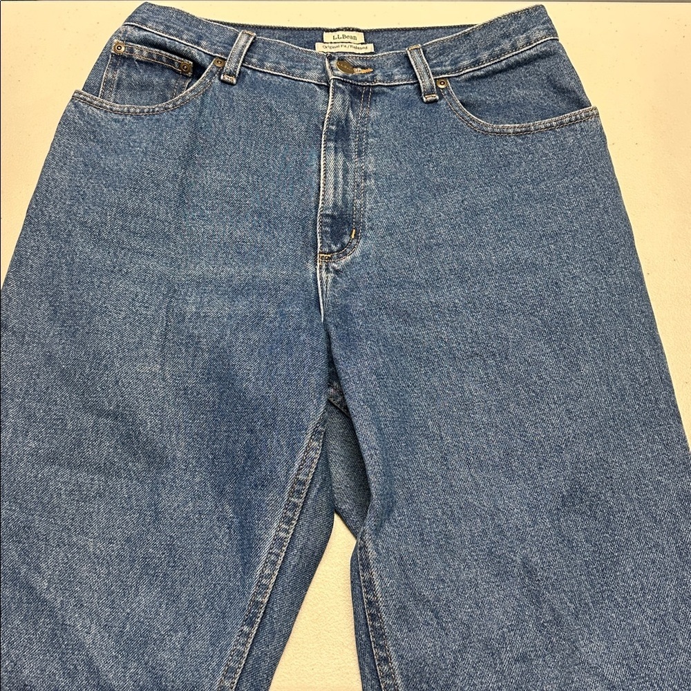 L.L. Bean Original Fit/Relaxed Jeans - Picture 3 of 6